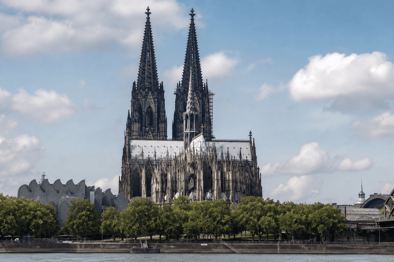 Kölner Dom als Wahrzeichen für den Einsatzort Köln