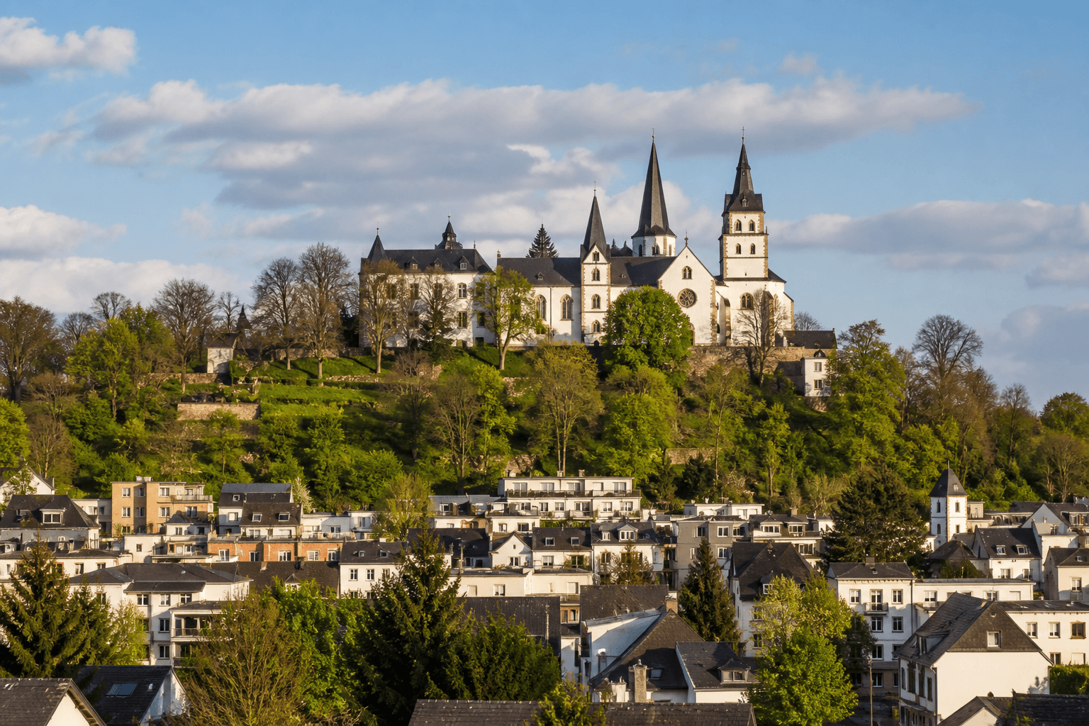 Michaelsberg als Wahrzeichen für den Einsatzort Siegburg